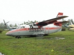 На Камчатке самолет увяз в грязи на взлетной полосе