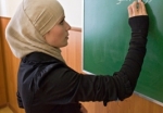 Путин высказался против разрешения носить хиджабы в школах