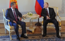 Владимир Путин встретился в Петербурге с главой Киргизии